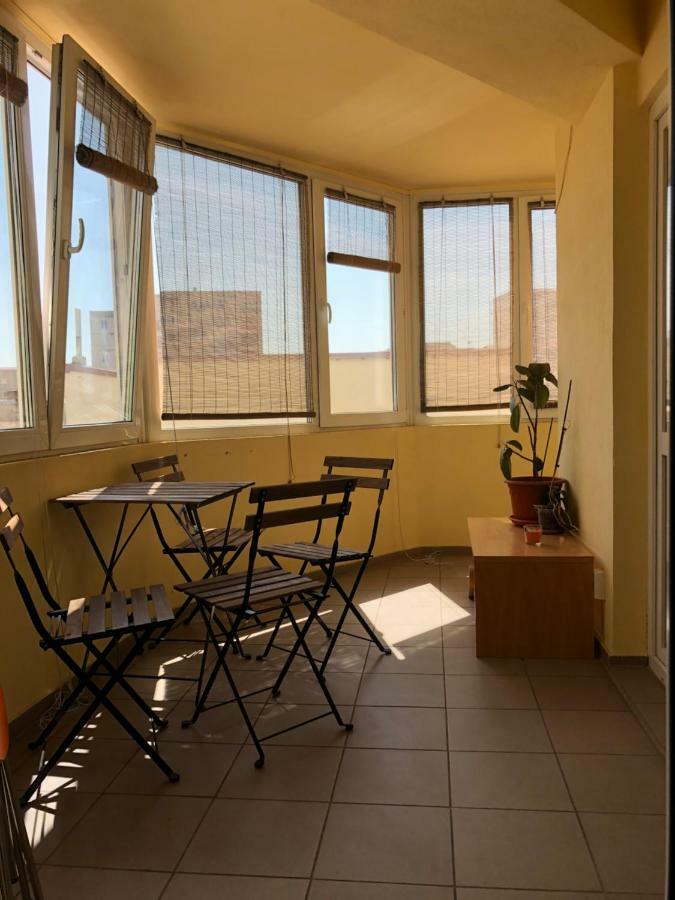 Green Apartment With Terrace 12 Бухарест Екстер'єр фото